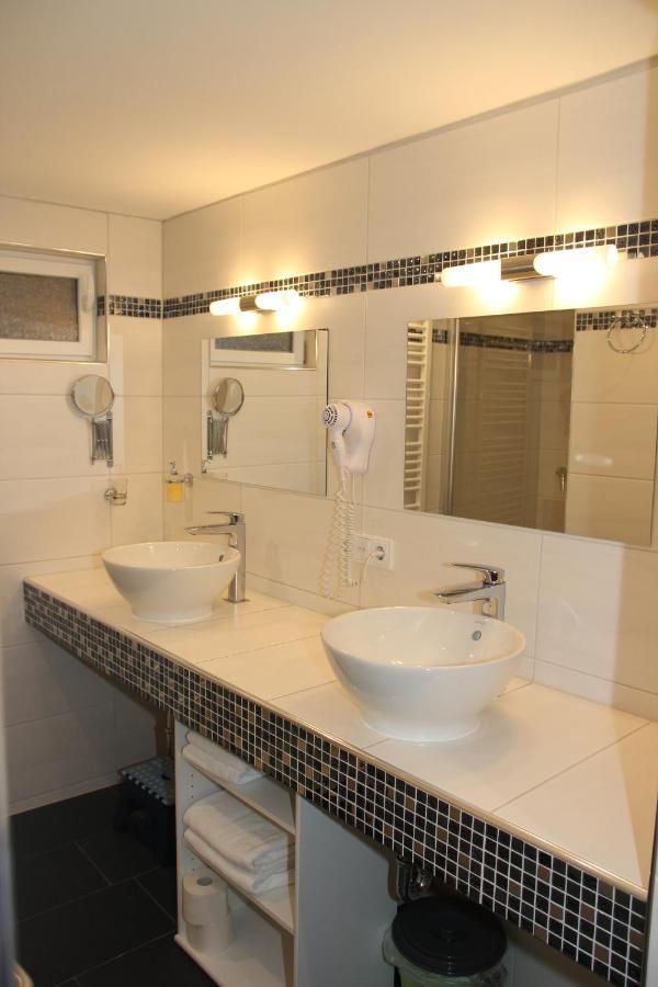 Hotel Am Donaubogen Sarching Экстерьер фото